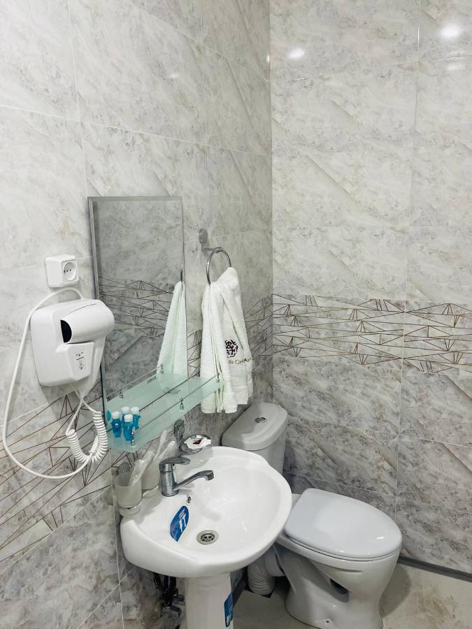 The Art Hotel ทาชเคนต์ ภายนอก รูปภาพ