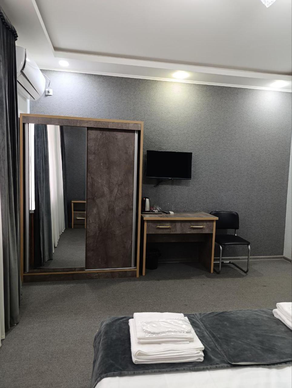 The Art Hotel ทาชเคนต์ ภายนอก รูปภาพ