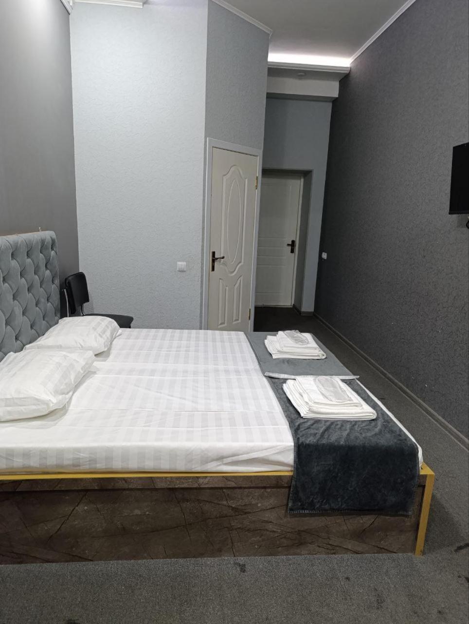 The Art Hotel ทาชเคนต์ ภายนอก รูปภาพ