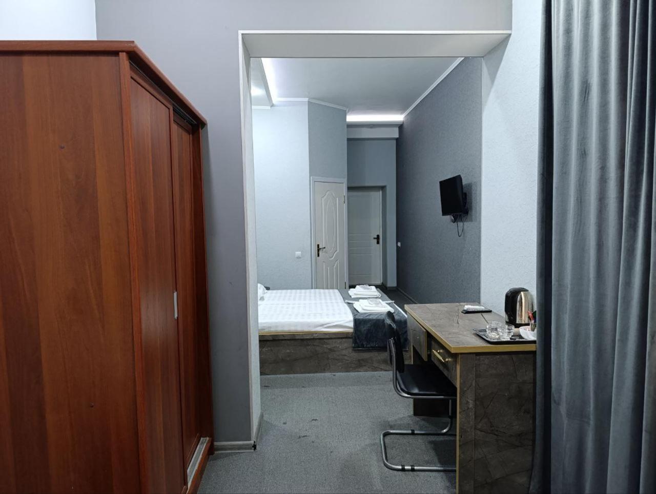 The Art Hotel ทาชเคนต์ ภายนอก รูปภาพ